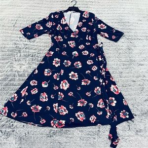 Kiyonna | Essential Wrap Dress | navy with pink flowers | 3/4 length sleeves